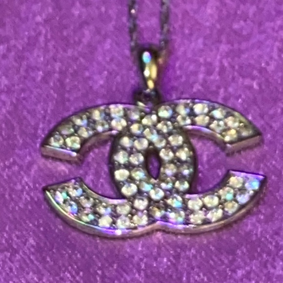 Chanel Necklace - Picture 2 of 12